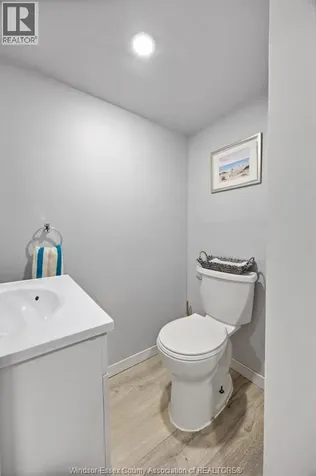 2720 Academy Windsor ON N9E 2G8