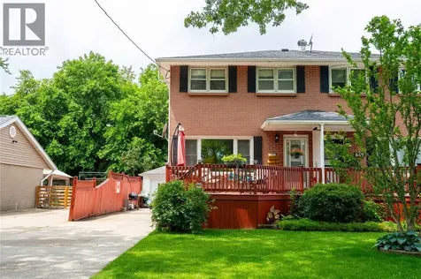 845 Vroom Avenue Sarnia ON N7S 2W9