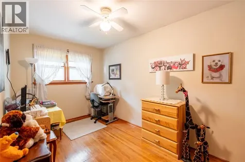 845 Vroom Avenue Sarnia ON N7S 2W9