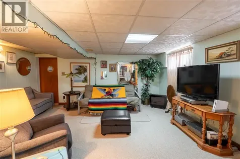 845 Vroom Avenue Sarnia ON N7S 2W9