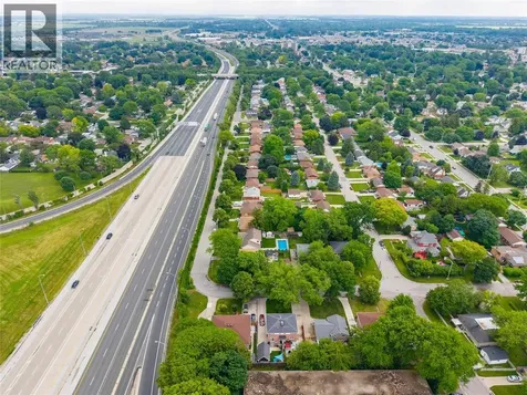 845 Vroom Avenue Sarnia ON N7S 2W9