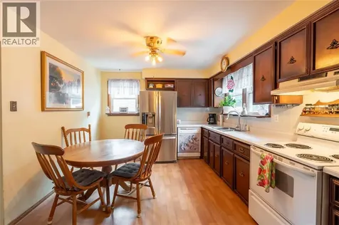 845 Vroom Avenue Sarnia ON N7S 2W9