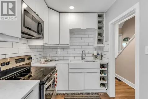 56 Winston Crescent Guelph (st. George's) ON N1E 2K2