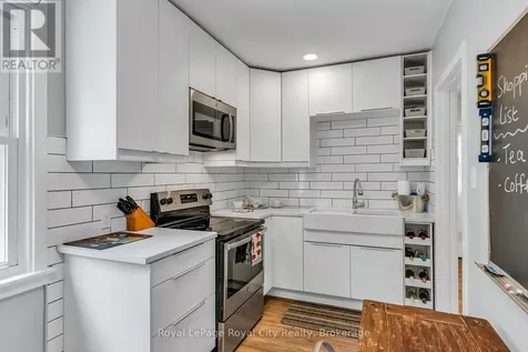 56 Winston Crescent Guelph (st. George's) ON N1E 2K2