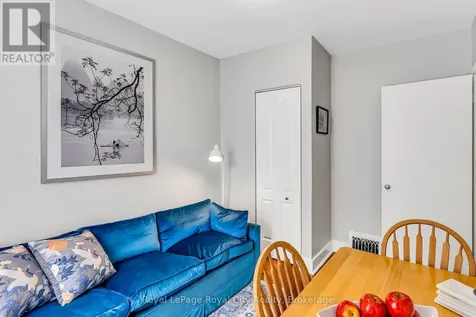 56 Winston Crescent Guelph (st. George's) ON N1E 2K2