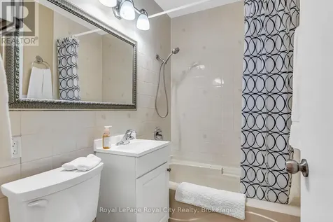 56 Winston Crescent Guelph (st. George's) ON N1E 2K2