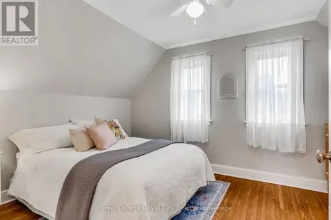 56 Winston Crescent Guelph (st. George's) ON N1E 2K2