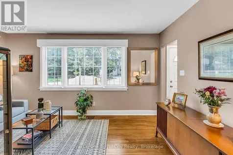 56 Winston Crescent Guelph (st. George's) ON N1E 2K2