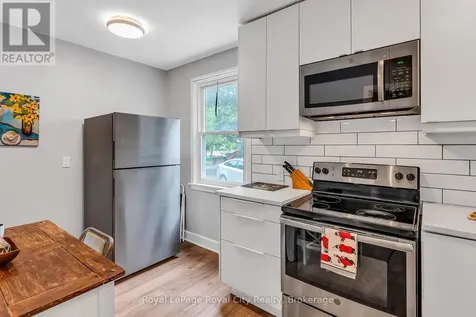 56 Winston Crescent Guelph (st. George's) ON N1E 2K2