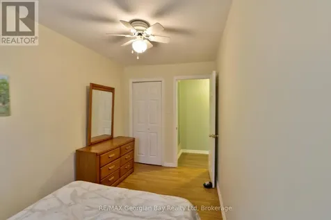 1 Lindale Avenue Tiny ON L9M 0J2
