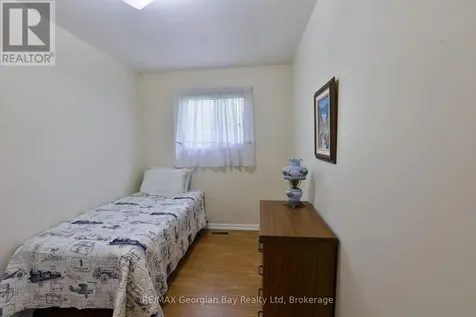 1 Lindale Avenue Tiny ON L9M 0J2