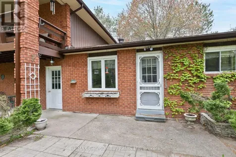 1 Lindale Avenue Tiny ON L9M 0J2