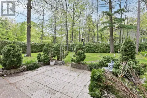 1 Lindale Avenue Tiny ON L9M 0J2