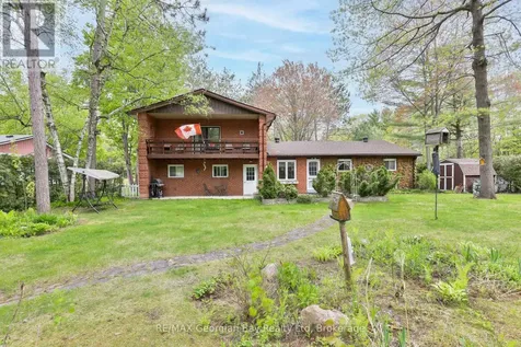 1 Lindale Avenue Tiny ON L9M 0J2