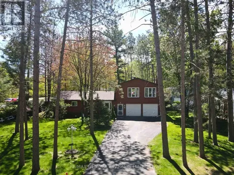 1 Lindale Avenue Tiny ON L9M 0J2
