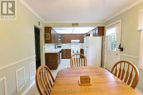 1 Lindale Avenue Tiny ON L9M 0J2