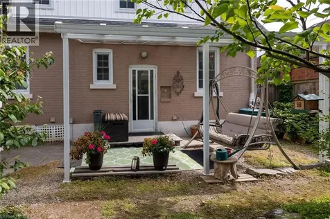 21 Baldwin Avenue Brantford ON N3S 1H6