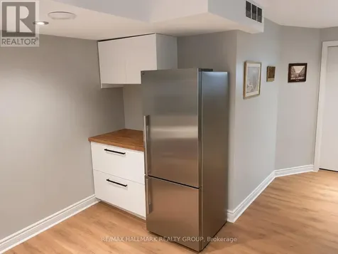 285 Bruyere Street Ottawa ON K1N 5E5