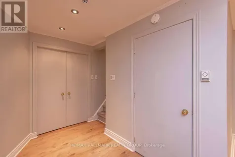285 Bruyere Street Ottawa ON K1N 5E5