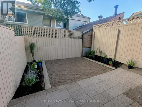 285 Bruyere Street Ottawa ON K1N 5E5