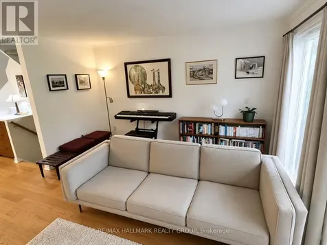 285 Bruyere Street Ottawa ON K1N 5E5