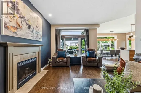 51 Denton Way Ottawa ON K4A 5C5