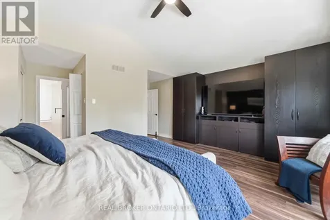 51 Denton Way Ottawa ON K4A 5C5