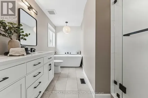 51 Denton Way Ottawa ON K4A 5C5
