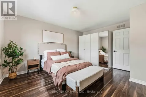 51 Denton Way Ottawa ON K4A 5C5