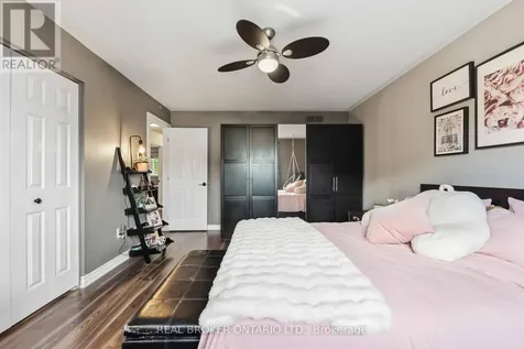 51 Denton Way Ottawa ON K4A 5C5