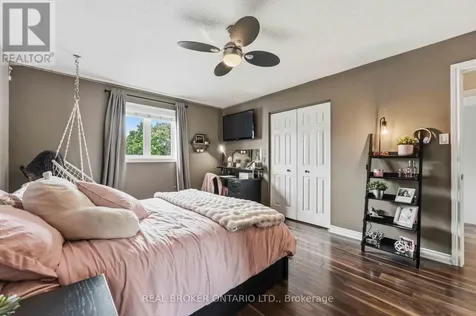 51 Denton Way Ottawa ON K4A 5C5