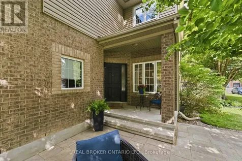 51 Denton Way Ottawa ON K4A 5C5