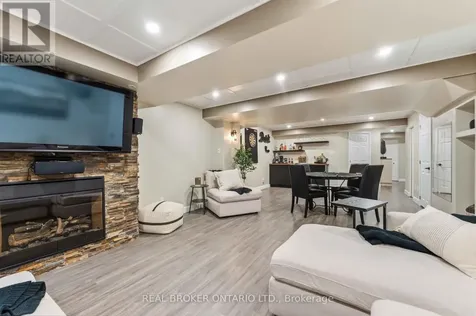 51 Denton Way Ottawa ON K4A 5C5