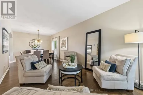 51 Denton Way Ottawa ON K4A 5C5