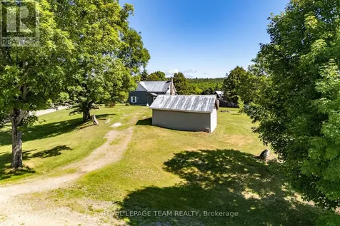828 Cemetery Road Lanark Highlands ON K0G 1K0