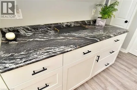314 Bevan Drive Burlington ON L7L 4L2