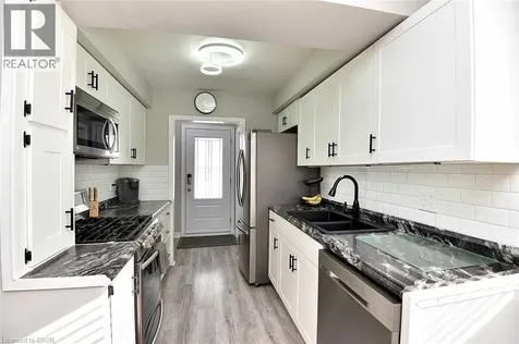 314 Bevan Drive Burlington ON L7L 4L2