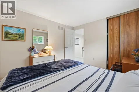 44 Forestview Drive Dundas ON L9H 6M8