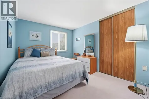 44 Forestview Drive Dundas ON L9H 6M8