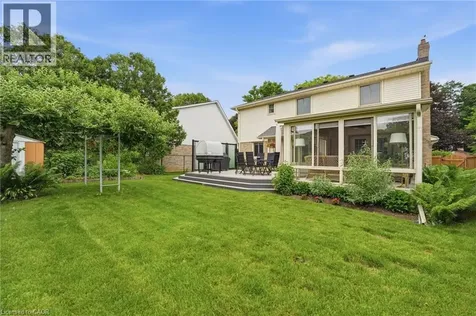 44 Forestview Drive Dundas ON L9H 6M8