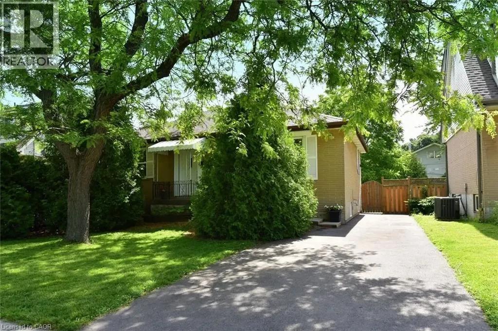 107 West 32nd Street Hamilton ON L9C 5G8
