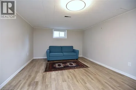 107 West 32nd Street Hamilton ON L9C 5G8