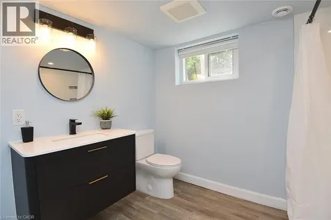 107 West 32nd Street Hamilton ON L9C 5G8