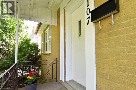 107 West 32nd Street Hamilton ON L9C 5G8