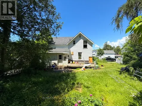 17 Wakefield Street Parry Sound ON P2A 2V2