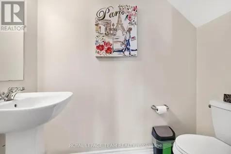 2274 Watercolours Way Ottawa ON K2J 6N2