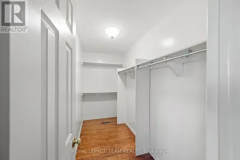 6526 Tooney Drive Ottawa ON K1C 7G9