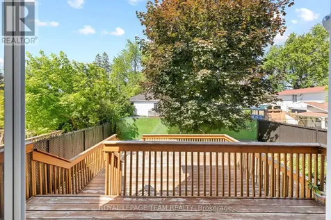 6526 Tooney Drive Ottawa ON K1C 7G9