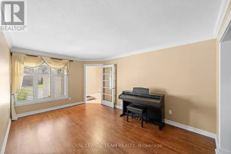 6526 Tooney Drive Ottawa ON K1C 7G9