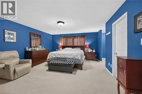 12 Barrett Avenue Brantford ON N3S 0B2